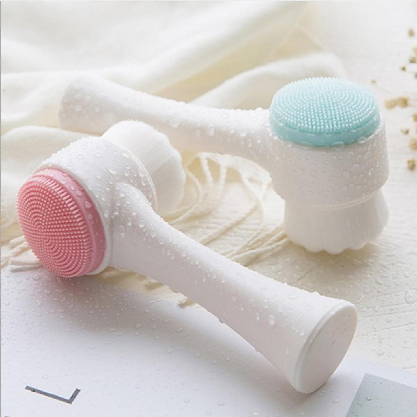 Facial Cleansing Brush 